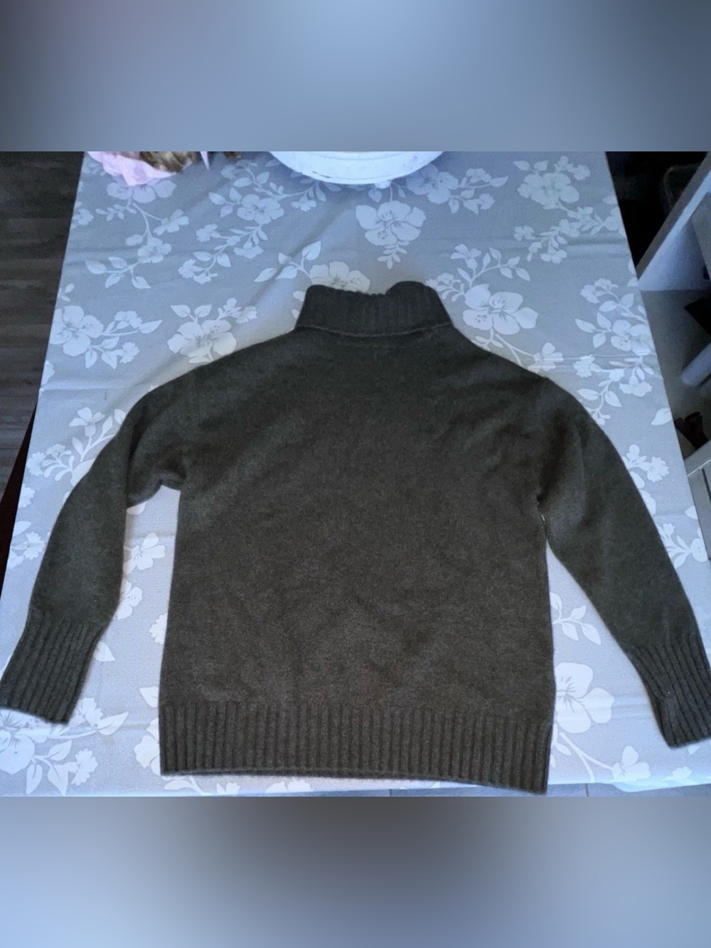 naadam Mens 100% cashmere turtle neck